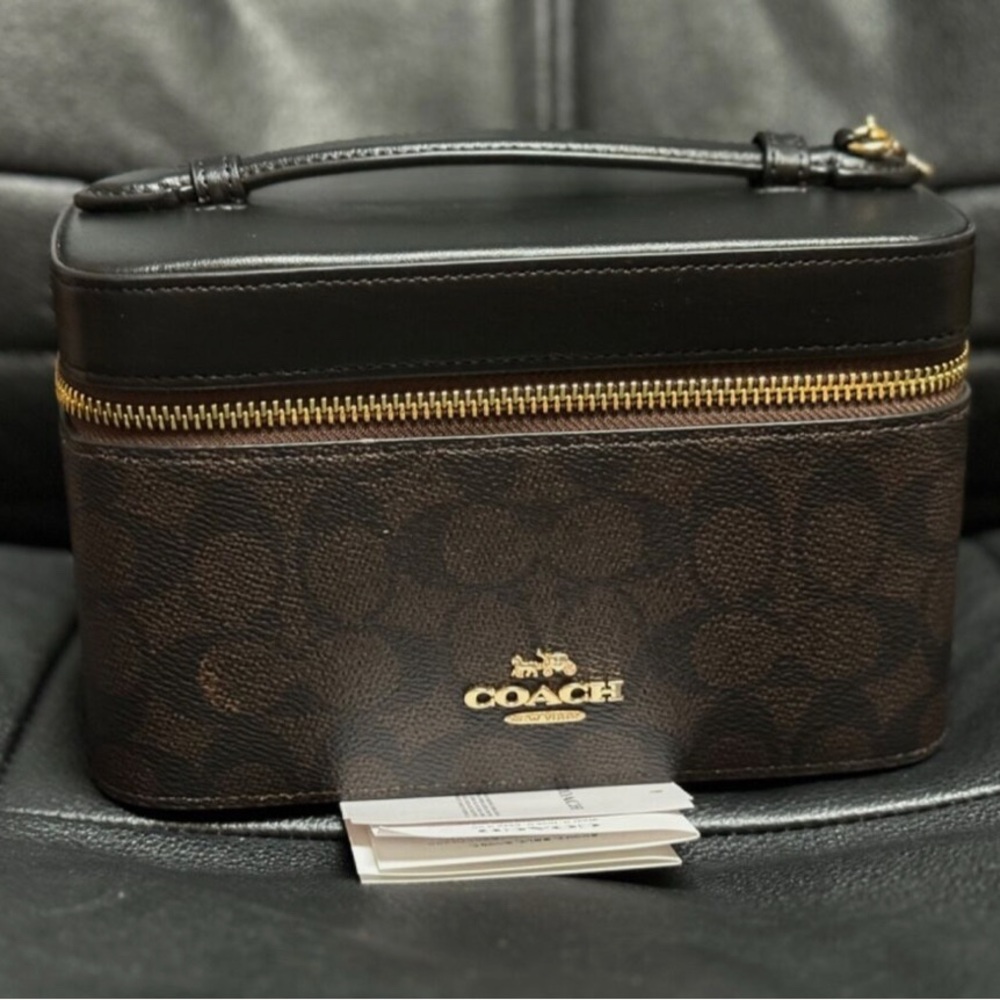 NWT Coach Cosmetic Case In Signature Canvas CW728 Walnut/ Black - Picture 5 of 11